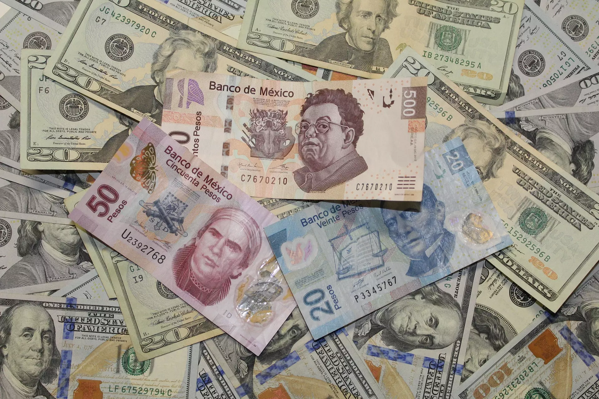 AnyConv.com money 960171 1920