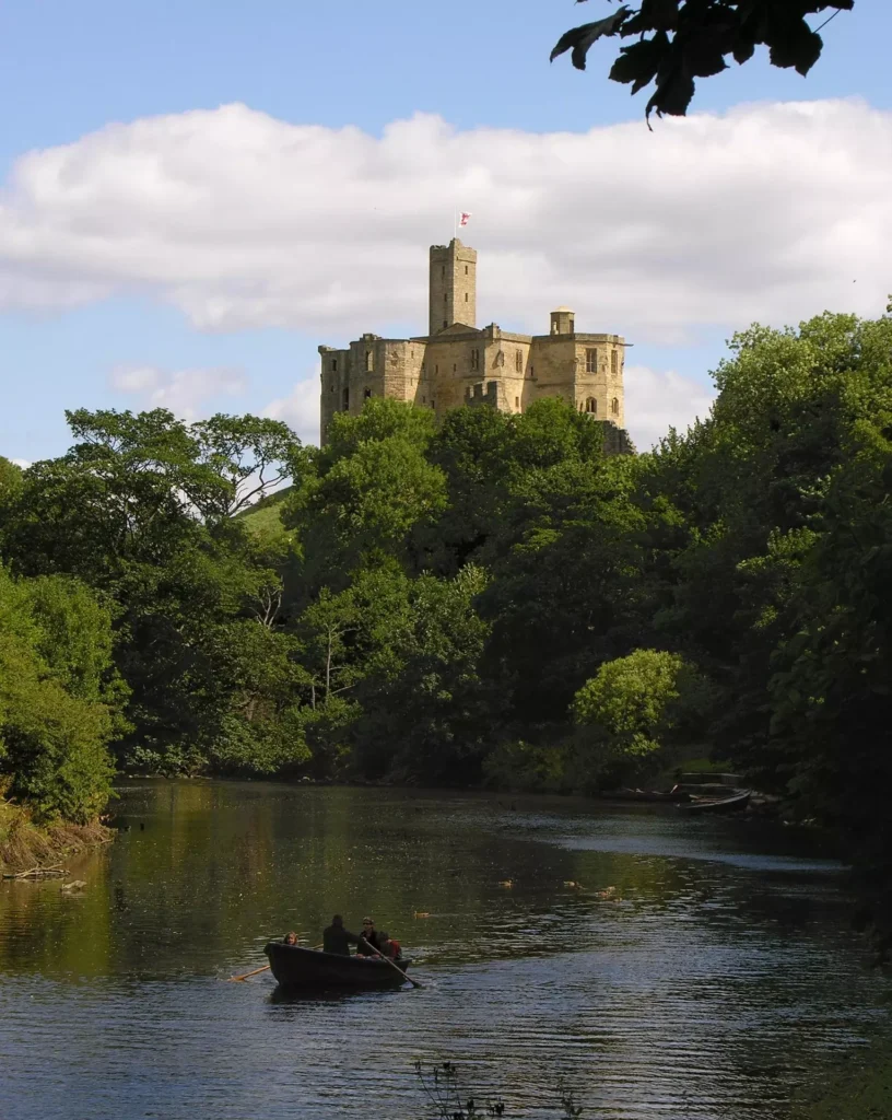 AnyConv.com warkworth castle 1726560 1920